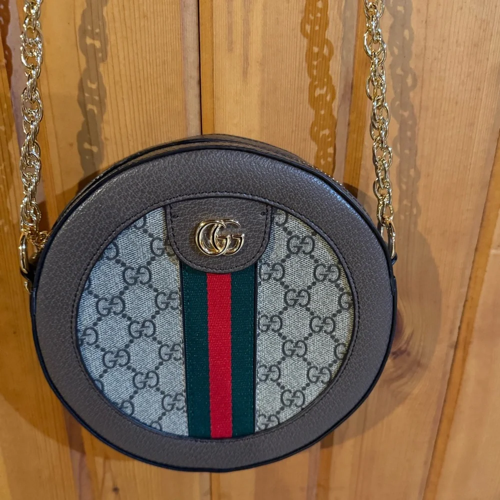 Gucci Crossbody Bag - Picture 2 of 12